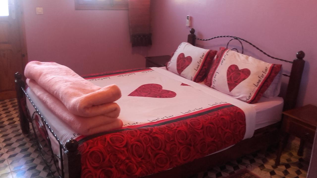 Touraghine Hotel & Cafe Chefchaouen Exterior foto